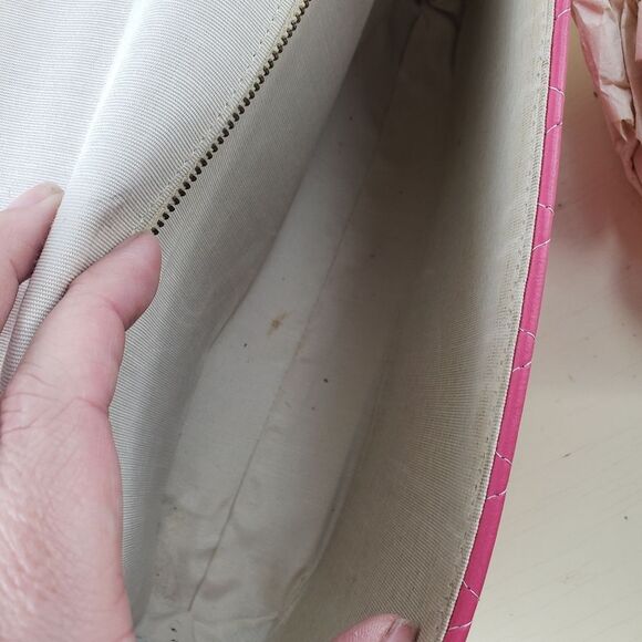 Women's Vintage Barbie Pink Quilted Golden Chain Bag - Picture 3 of 14